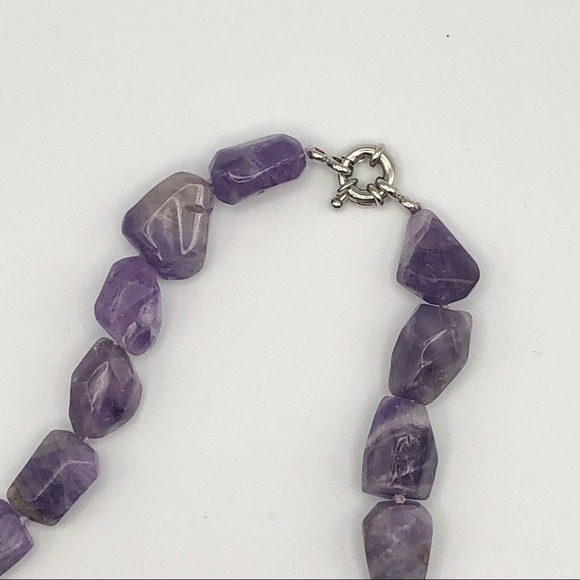 NWOT PURPLE POLISHED STONE NECKLACE - Picture 7 of 7